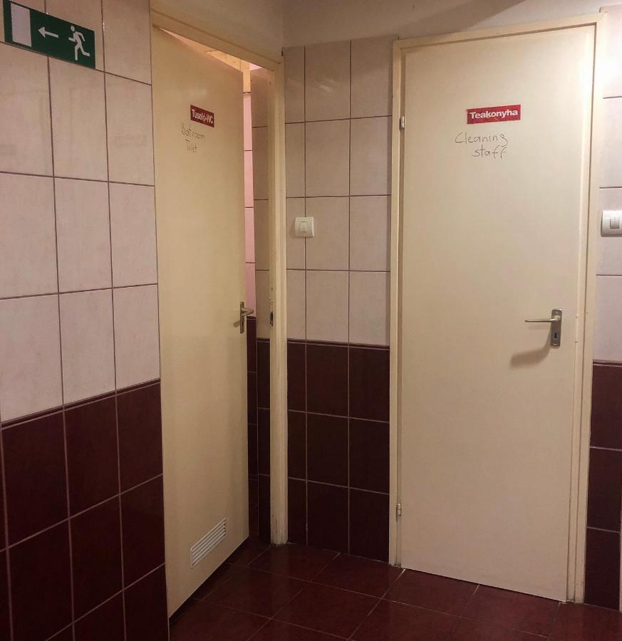 Whole Basement Former Pub3 For Bachelor / Bachelorette Party Budapest Exterior foto