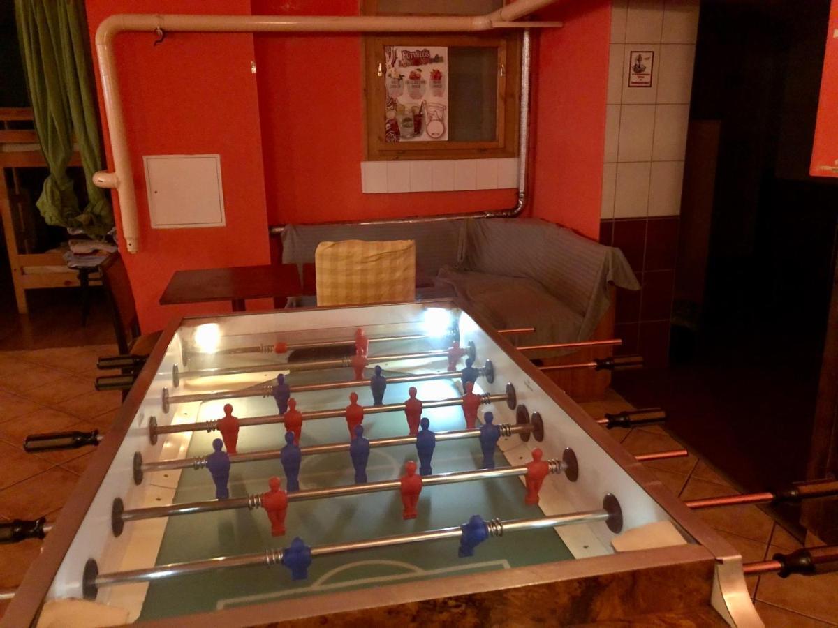 Whole Basement Former Pub3 For Bachelor / Bachelorette Party Budapest Exterior foto